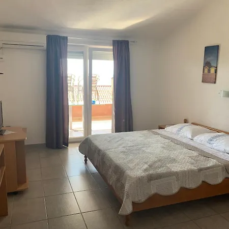 Apartmani Mia Trogir Exterior photo
